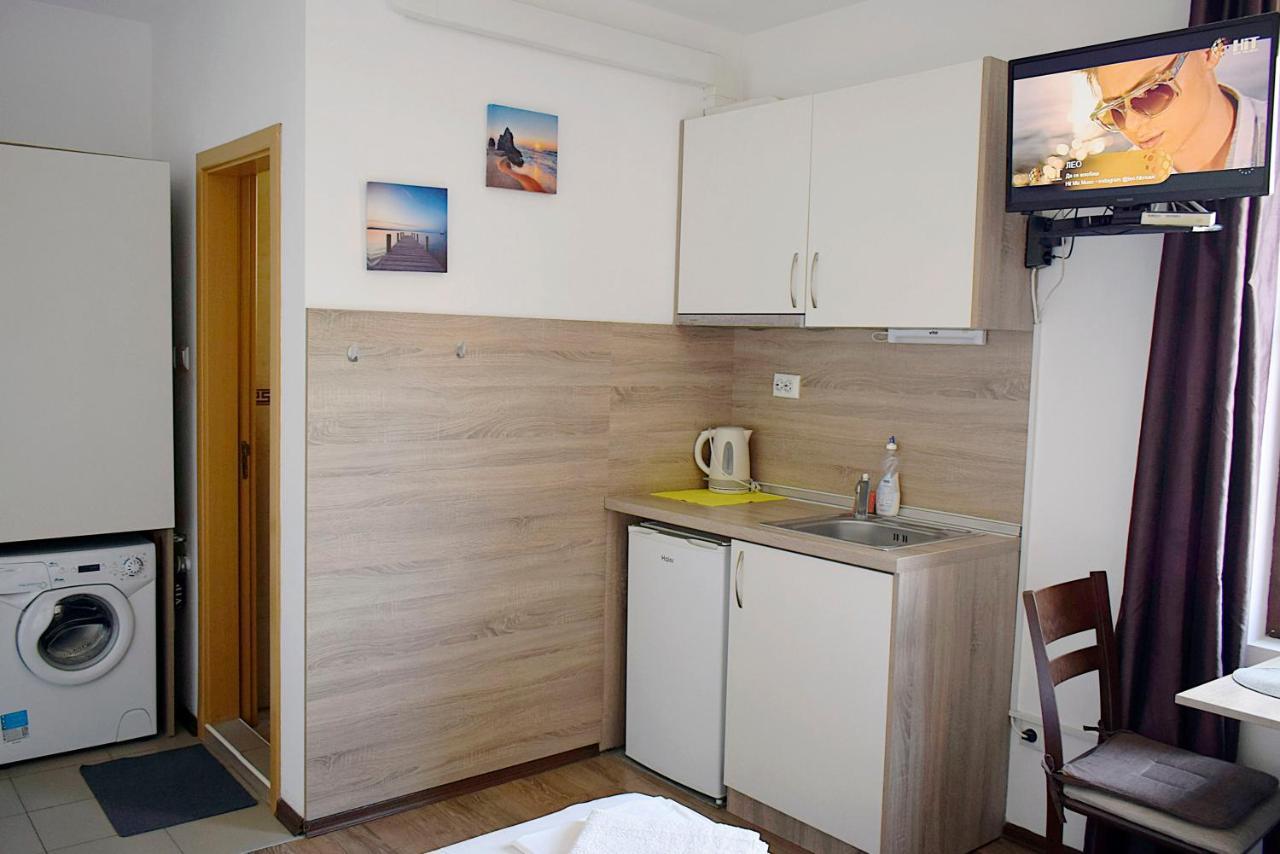 Flora Beach Apartaments Burgasz Kültér fotó